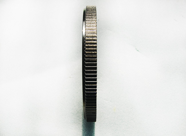 洛陽轉(zhuǎn)盤軸承應(yīng)該如何進行保養(yǎng)